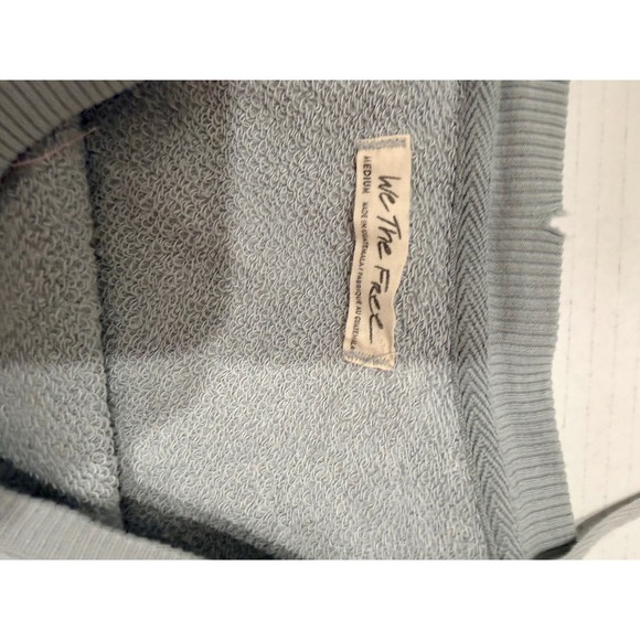 WE THE FREE Paris Graphic Sweatshirt Light Blue Distressed Medium - Picture 2 of 8